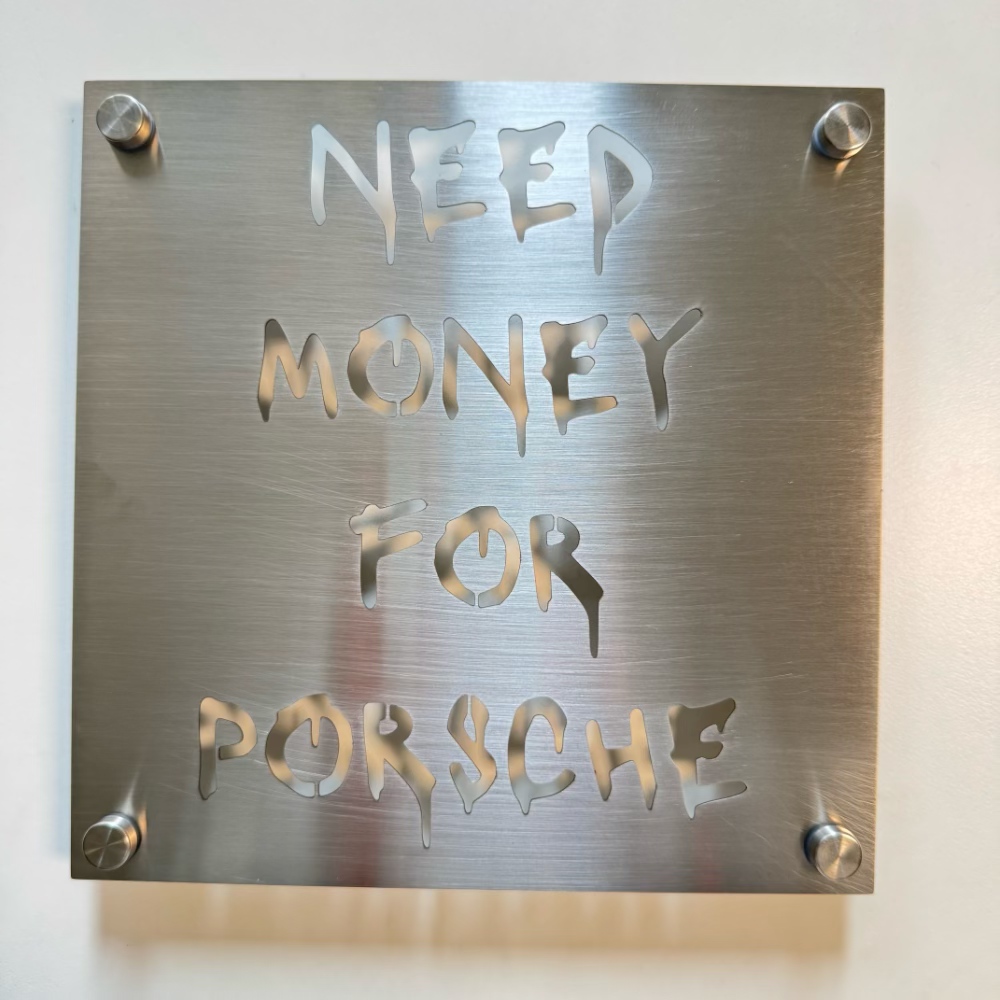 Modernes Edelstahl-Schild, per – Industrial Laser Power Bewertung und Preis