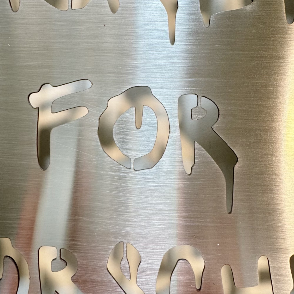 Modernes Edelstahl-Schild, per – Industrial Laser Power Bewertung und Preis