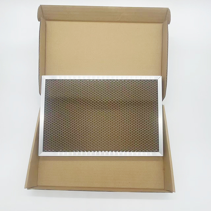 300x200 Laser-Wabentisch Unive – Honeycomb Laser Bed Bewertung und Preis
